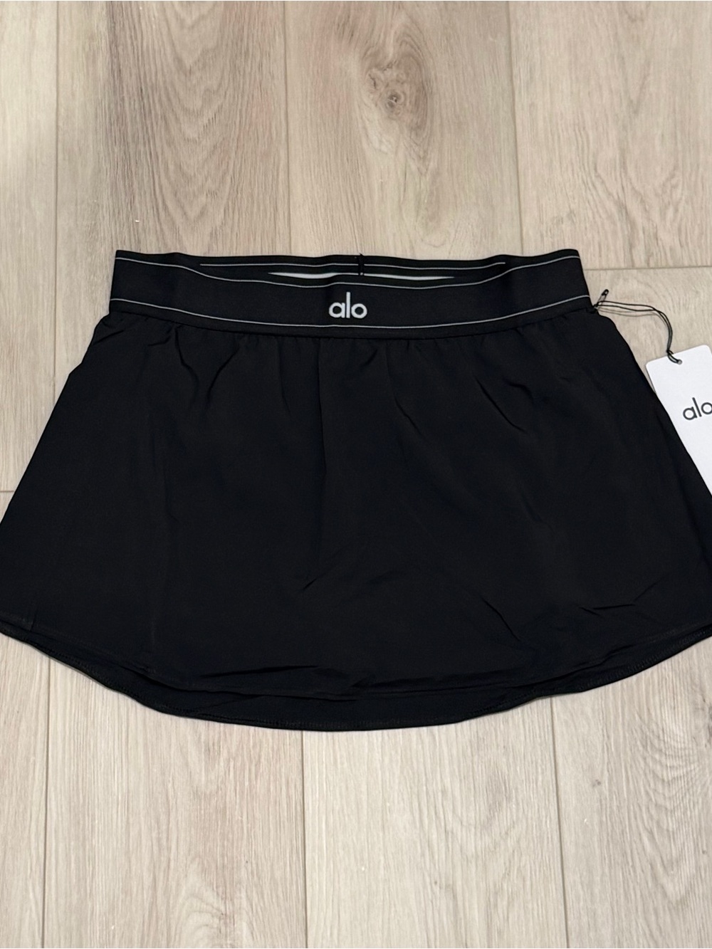 ALO Yoga Black Athletic Skirt with Logo Elastic Waistband